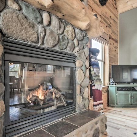 Cozy Heber-Overgaard Cabin With Fire Pit, Game Room! Exterior foto